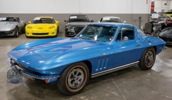 
										1965 Chevrolet Corvette Stingray full									